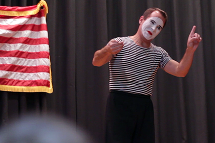 A (talking) mime teaches your kids the principles of storytelling